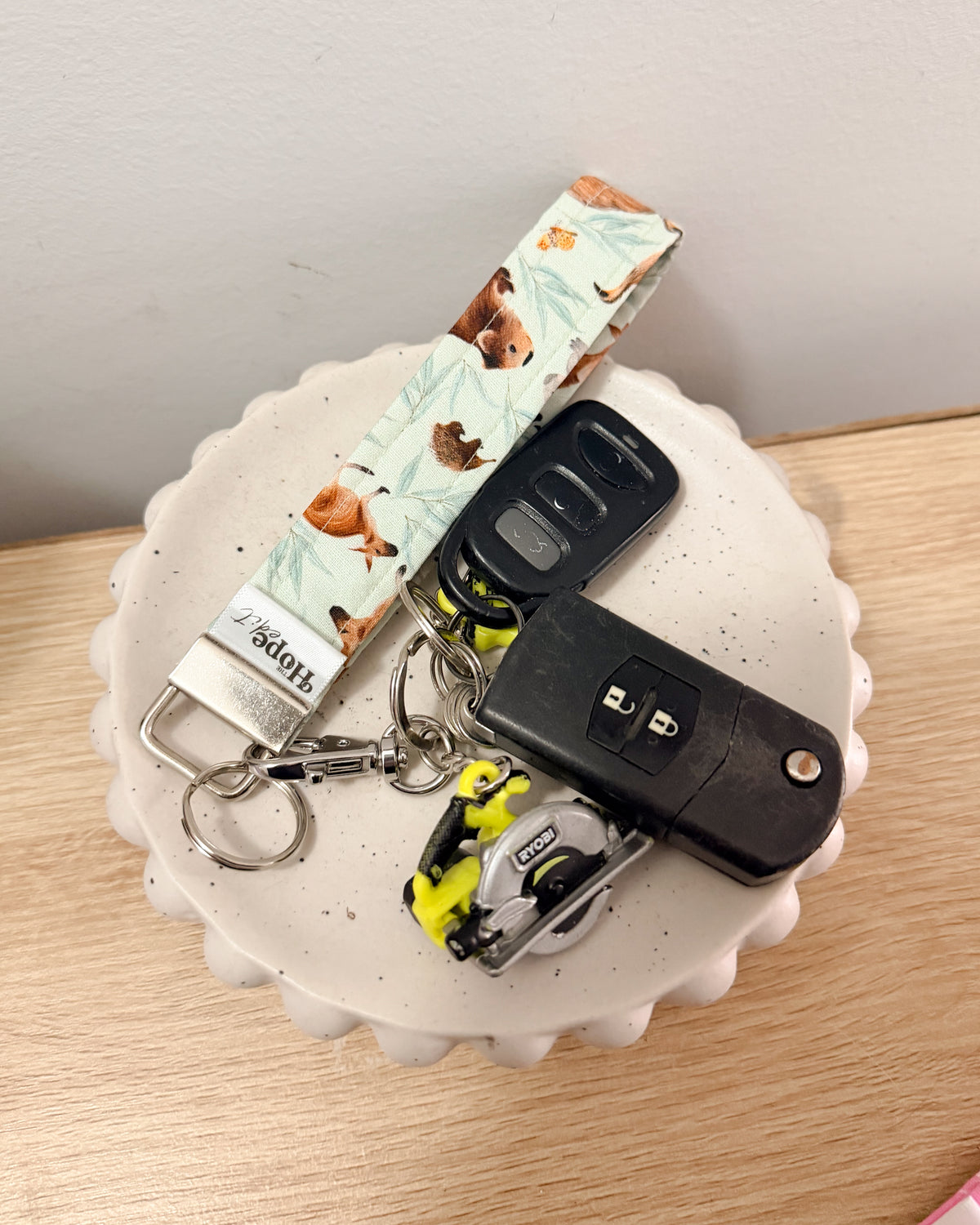 The Signature KeyFob Wristlet (Mama & Mini Sizes) – Aussie Animals
