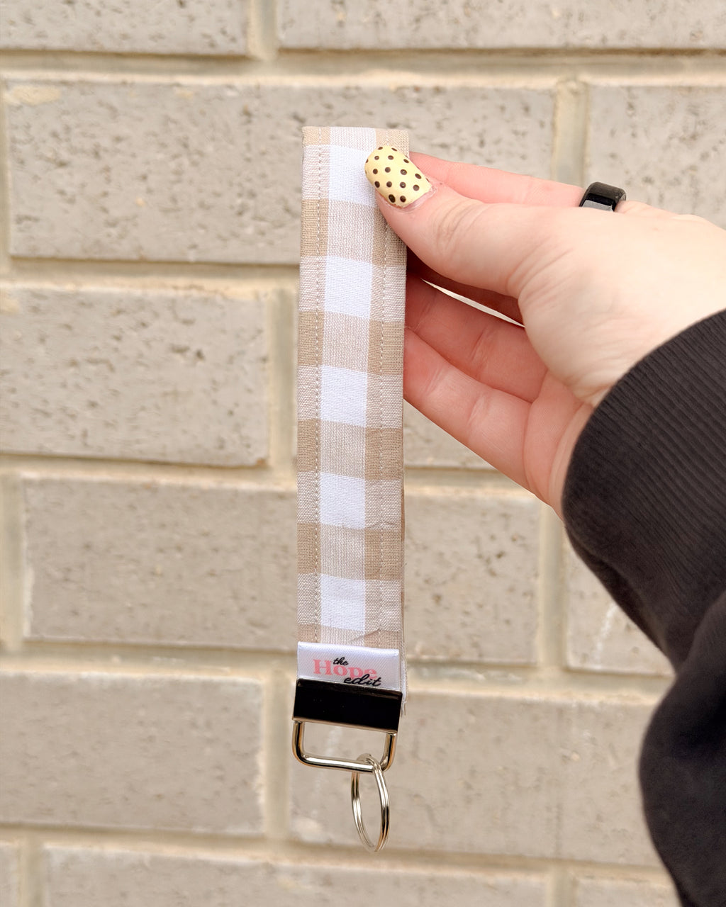 The Signature KeyFob Wristlet (Mama & Mini Sizes) – Beige Gingham