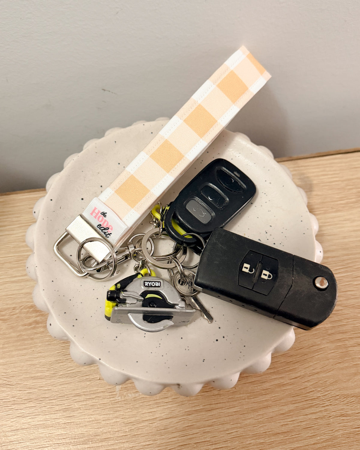 The Signature KeyFob Wristlet (Mama & Mini Sizes) – Cream Gingham