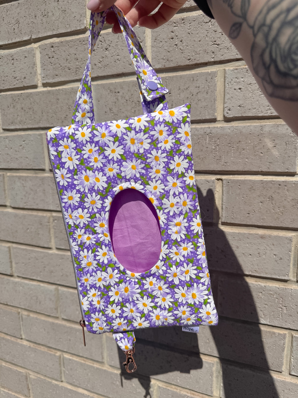 Purple Daisy Print Quilted Wipe Pouch | The Quick-Zip Wipe Case