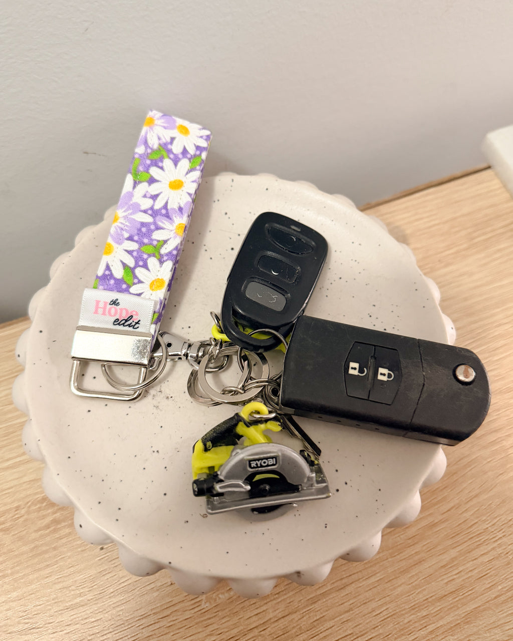 The Signature KeyFob Wristlet (Mama & Mini Sizes) – Purple Daisy
